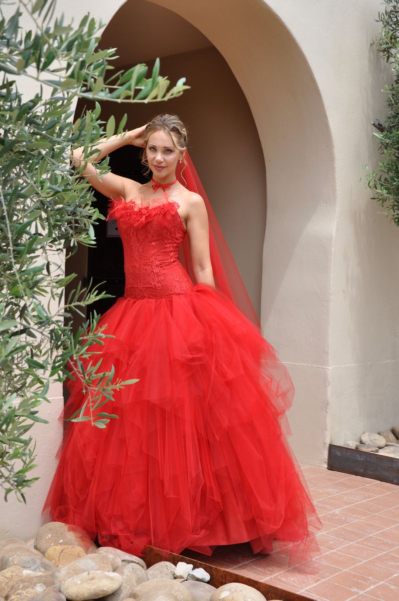 Wedding dress red