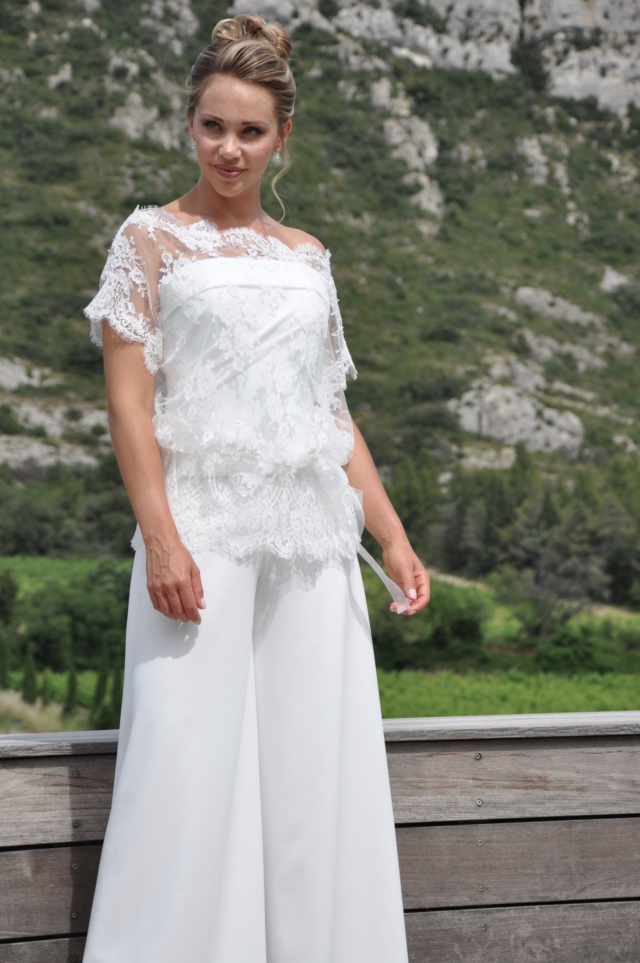 Robe de mariée pantalon pour mariage civil