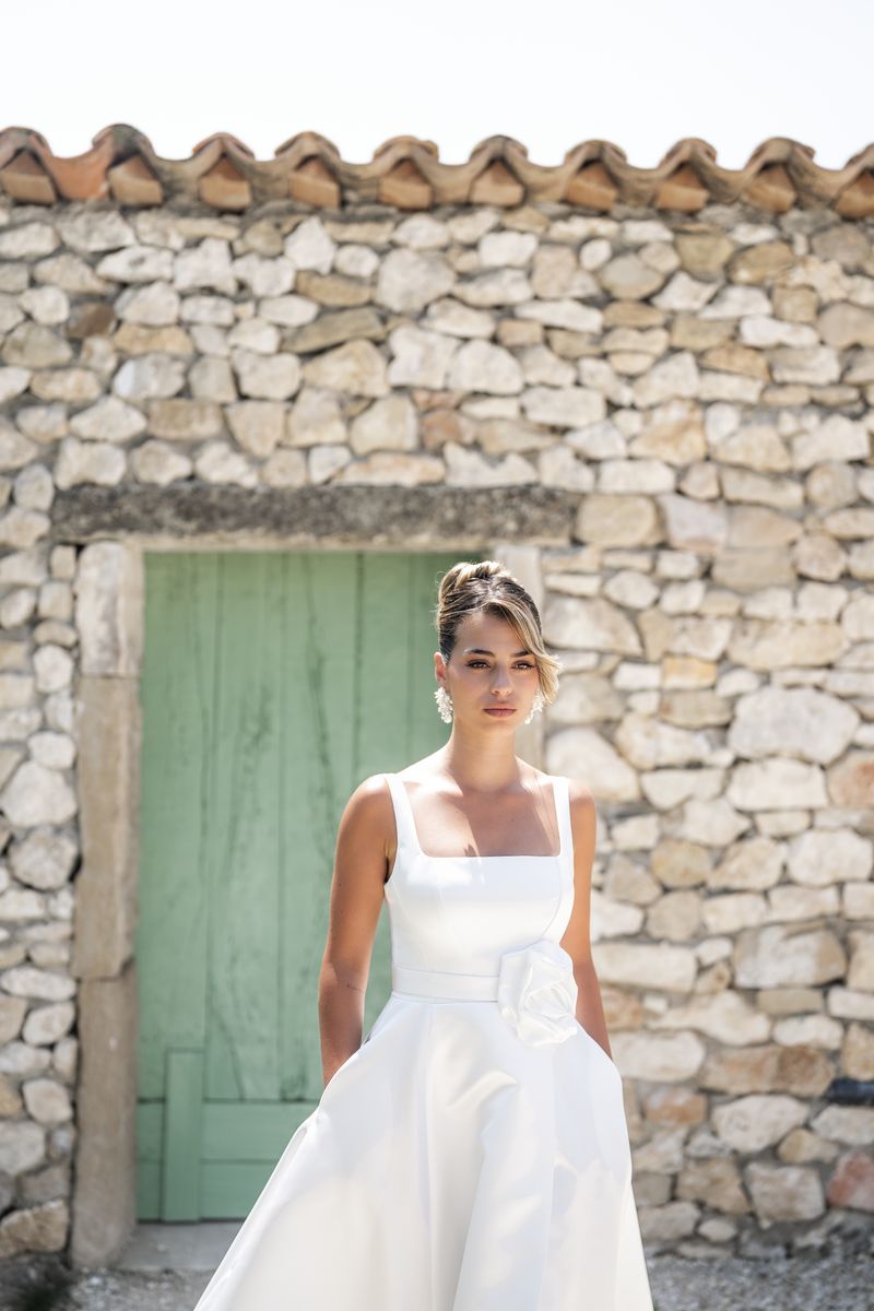 Robe de mariée simple en satin