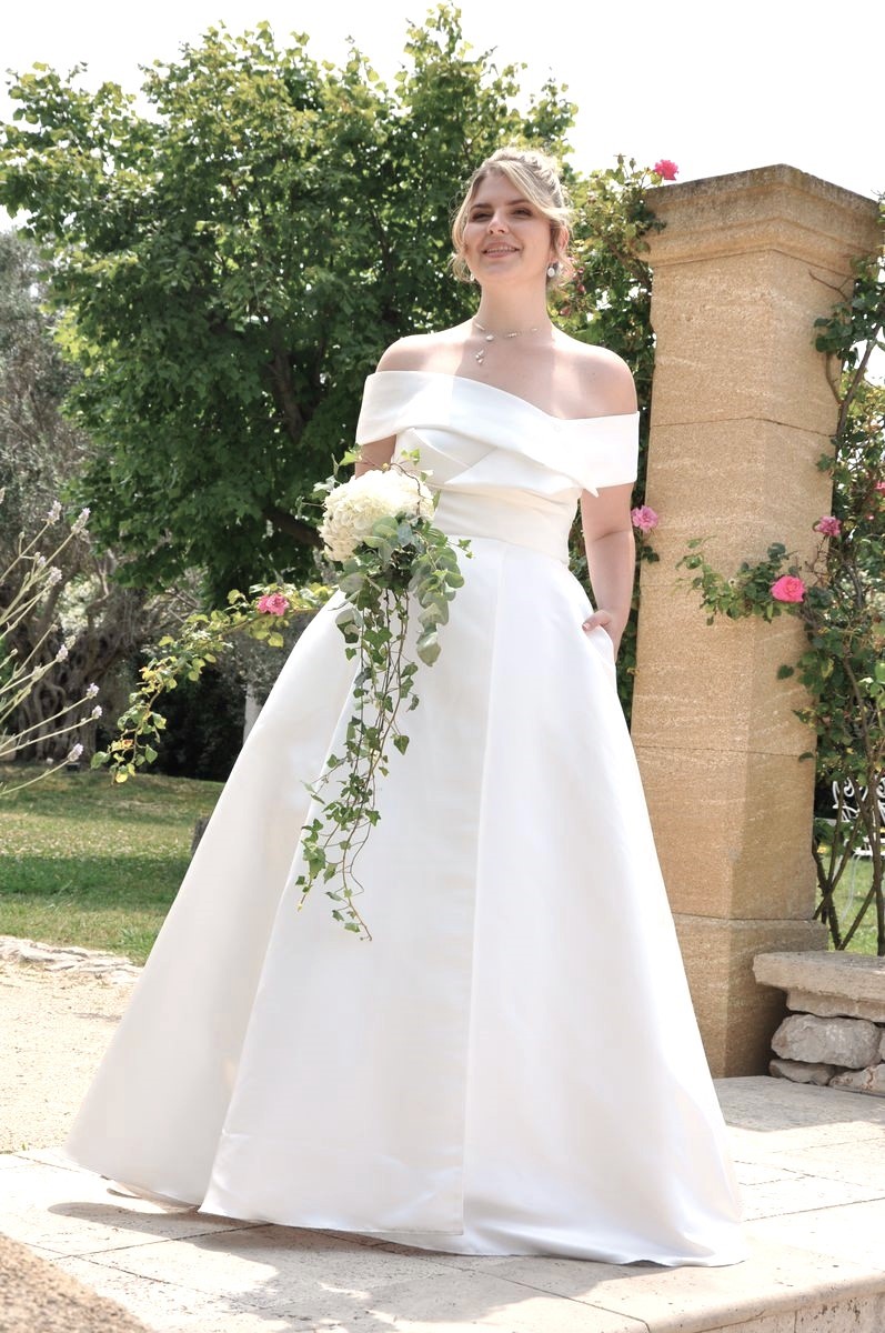 Robe de mariée Ventabren col bateau